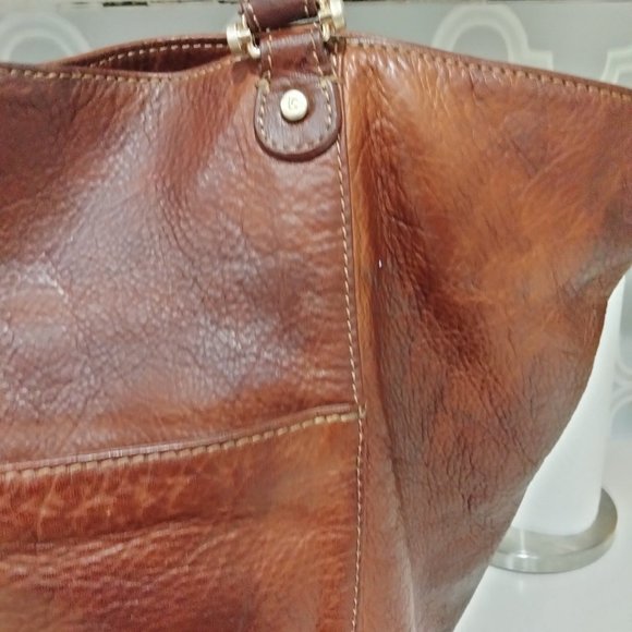 LC Leather Bucket Tote - Picture 4 of 13